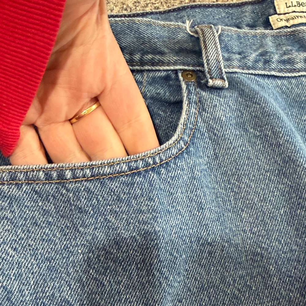 L.L. Bean original fit relaxed Classic Blue Denim Jeans size 20 - Picture 4 of 7